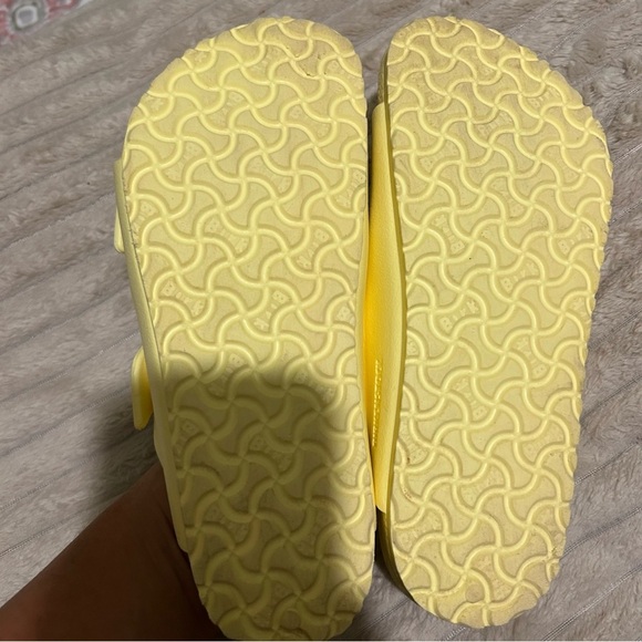Birkenstock Arizona essential big kid Yellow Sandals - Picture 2 of 9